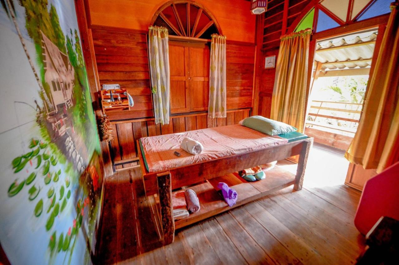 Mrk Resort & Massage Lopburi Kültér fotó