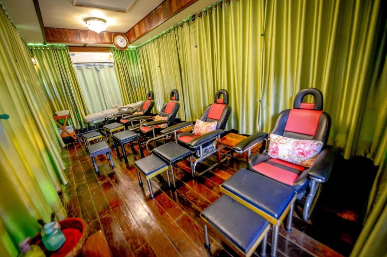 Mrk Resort & Massage Lopburi Kültér fotó
