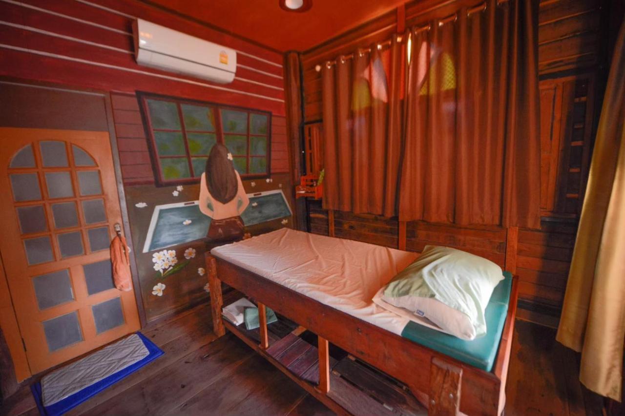 Mrk Resort & Massage Lopburi Kültér fotó
