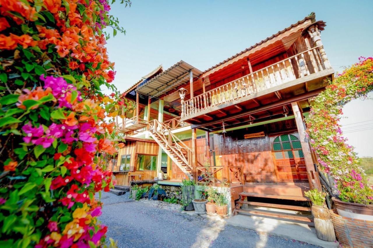 Mrk Resort & Massage Lopburi Kültér fotó