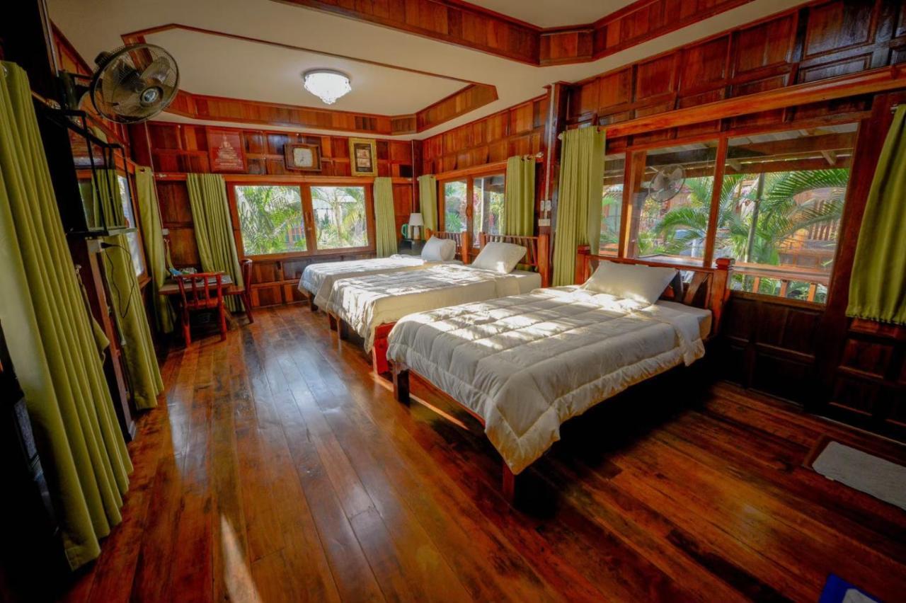 Mrk Resort & Massage Lopburi Kültér fotó